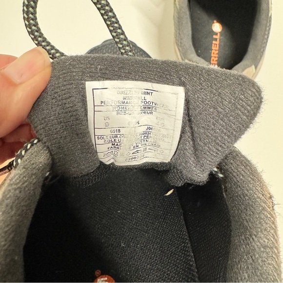 Merrell - Women's Moab 2 Waterproof Lace Up Hiking Shoe in Gray & Mint Green - Picture 7 of 9